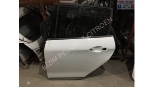 Peugeot 2008 Çıkma Sol Arka Kapı