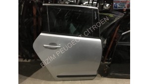 Peugeot 3008 Çıkma Sağ Arka Kapı