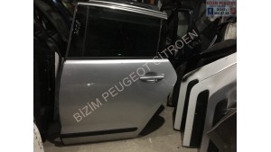 Peugeot 3008 Çıkma Sol Arka Kapı