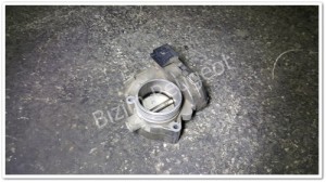 307 çıkma gaz kelebeği